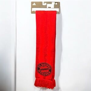 Adidas Bayern Munich Red Fan Scarf